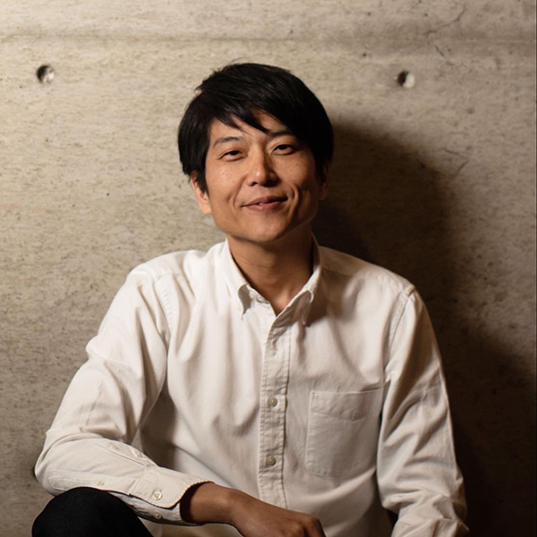 海野 俊輔（ds）